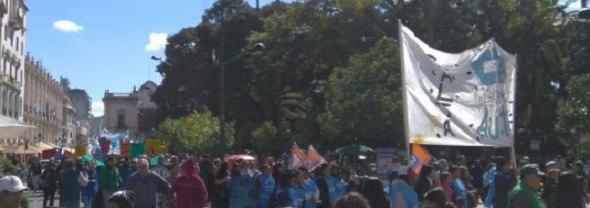 #ParoNacional: Marchas en Salta contra la inflación, despidos y por trabajo