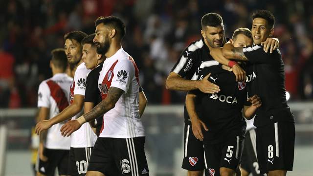 Un River en crisis en la Superliga: la insólita expulsión de Germán Lux y la derrota ante Independiente