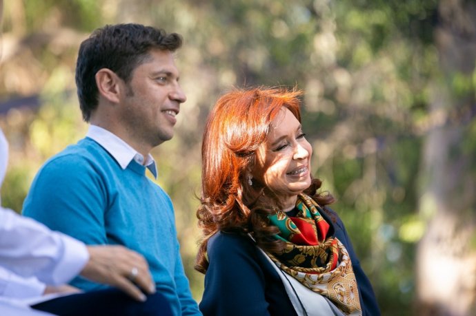 Cristina y Kicillof cerraron campaña en Provincia con tono nacional