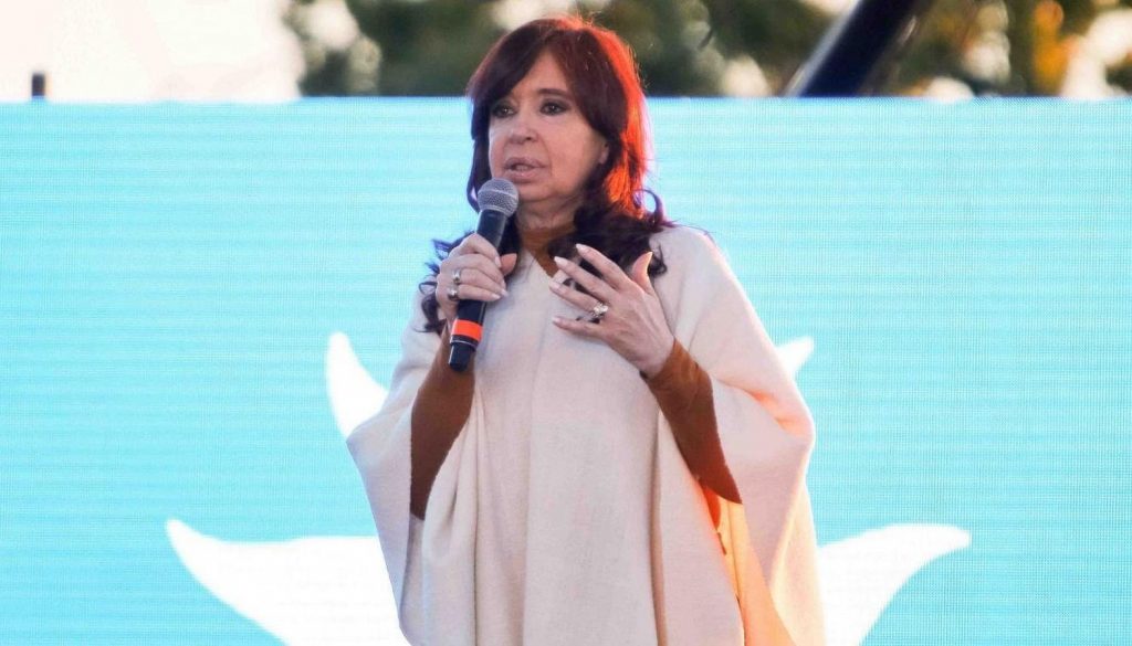 Cristina Kirchner denunció que el gobierno de Macri impulsó “una feroz persecución”