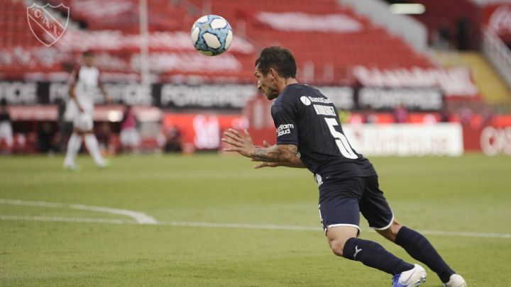 Rodríguez y Sosa evitaron la derrota de Independiente ante Colón