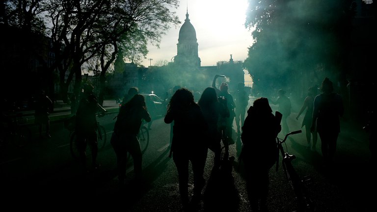 Proponen cambios de último momento al proyecto de ley del aborto para garantizar la sanción