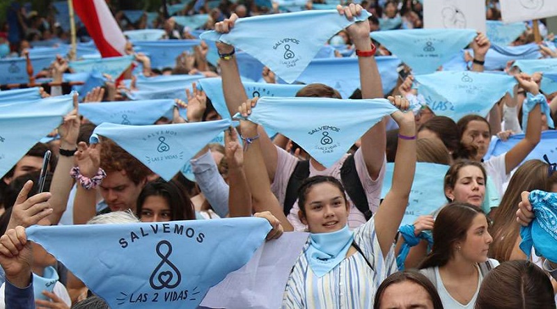 Duro mensaje de la Iglesia para los senadores salteños: «Los sobres no funcionan en el cielo»