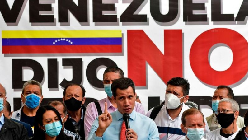 Guaidó no descarta el exilio tras los resultados de las elecciones en Venezuela: «El riesgo existe todos los días»