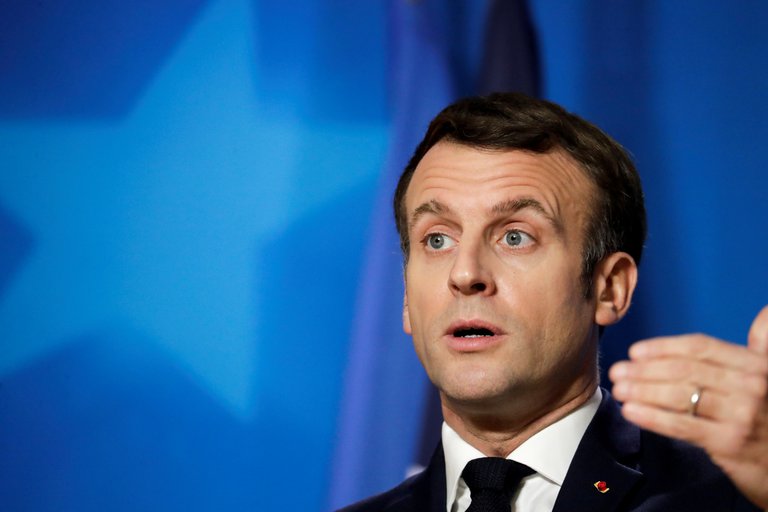 Emmanuel Macron tiene coronavirus: estará aislado una semana, pero seguirá “trabajando a distancia”