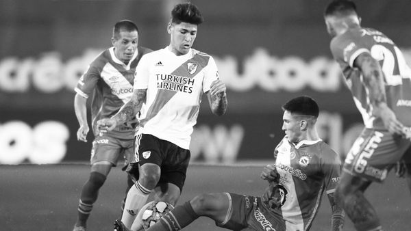 River jugó mal con suplentes y empató 1-1 contra Argentinos Juniors en su debut en la Zona Campeonato