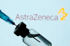 Empeora disputa de Europa con AstraZeneca y variante sudafricana se expande