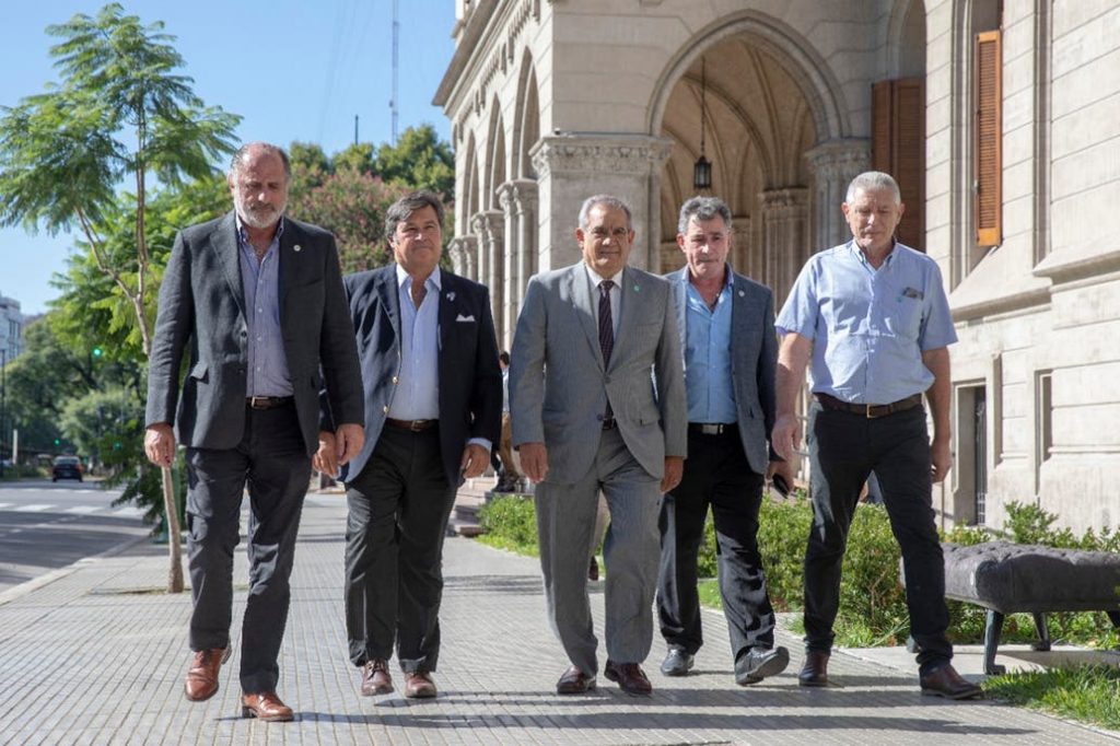 Campo: la Mesa de Enlace hará una medida de fuerza y mañana define la modalidad