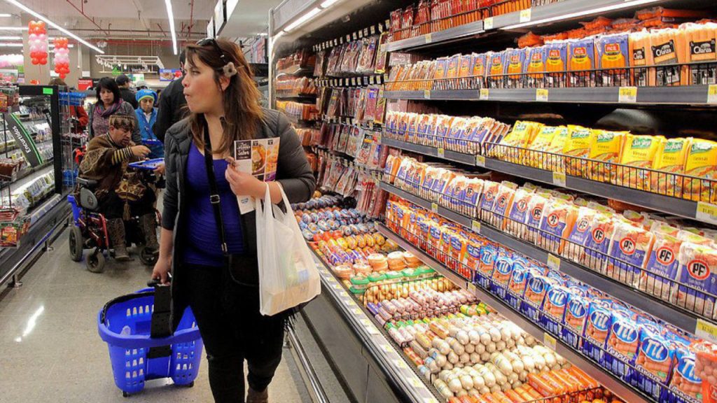 Industria alimenticia dice que los precios tienen atraso de 35%