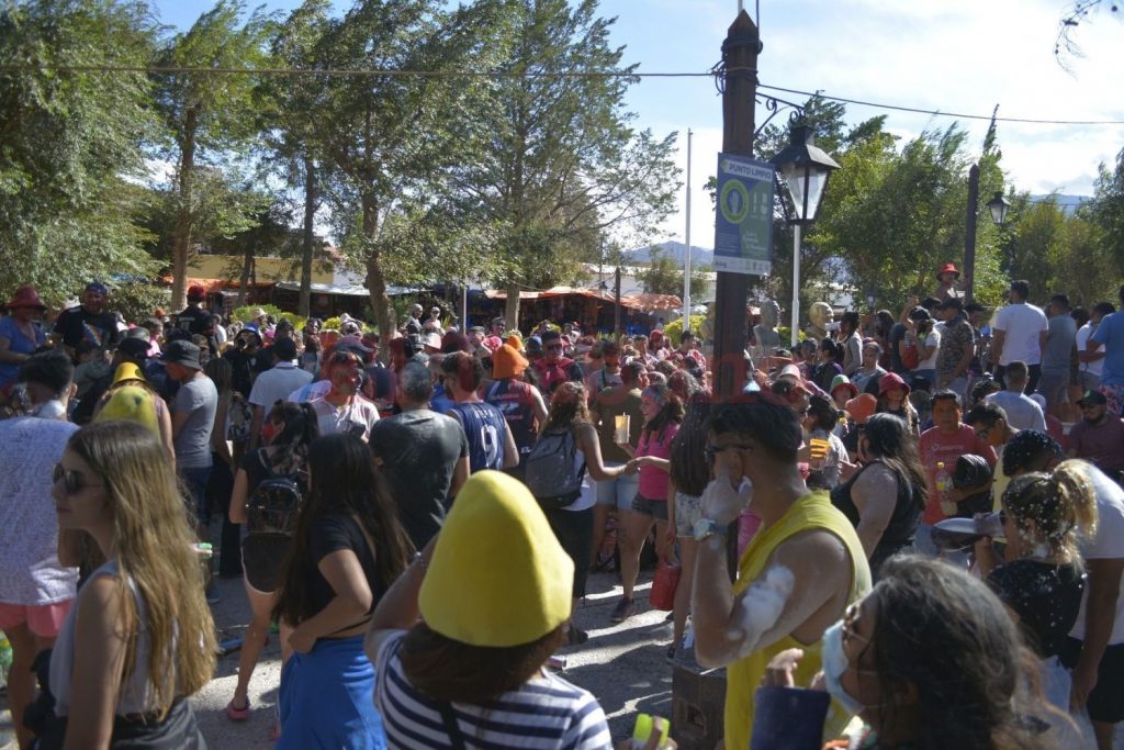 Todos los “Carnavaleros” deberán aislarse por siete días y luego realizarse un hisopado