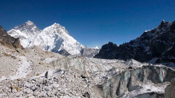 El desprendimiento de un glaciar provoca 9 muertos y 150 desaparecidos en una presa del Himalaya indio