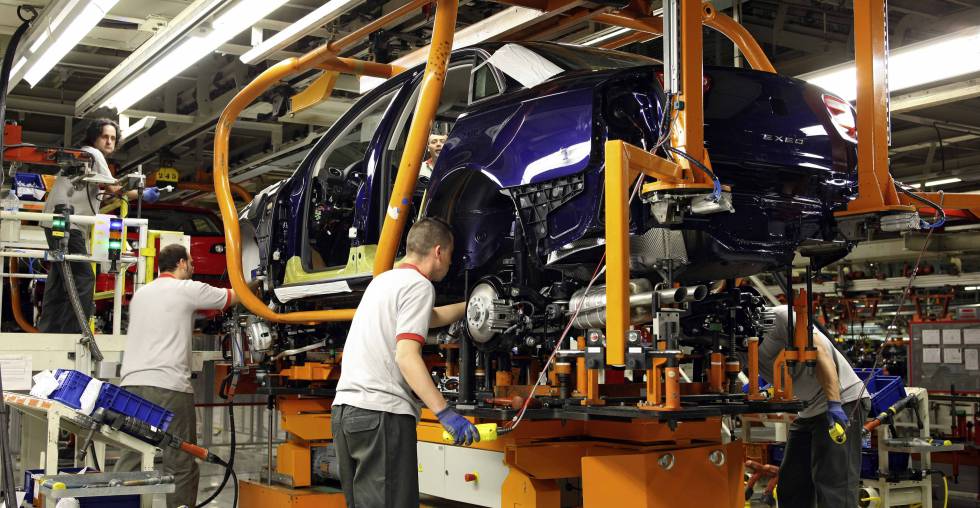 El Gobierno habilitará la importación de neumáticos si no de destraba el conflicto sindical