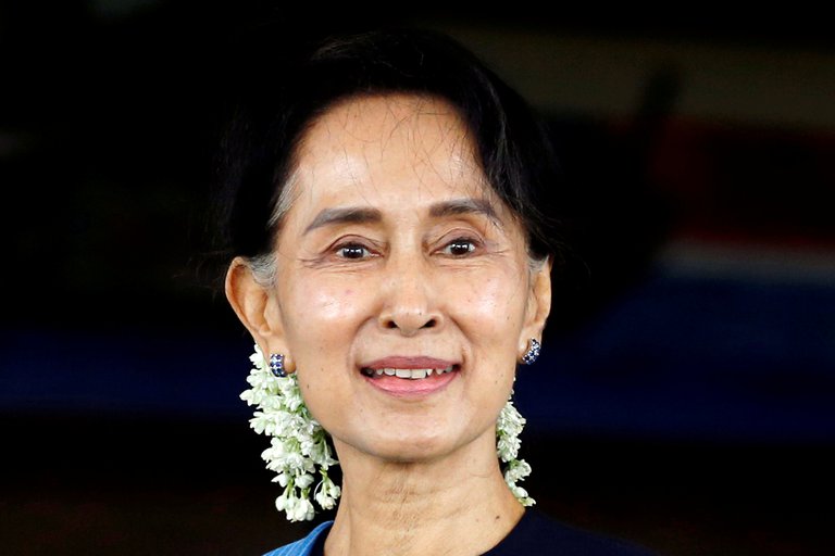 Golpe de Estado en Myanmar: el ejército detuvo a varios políticos y líderes civiles