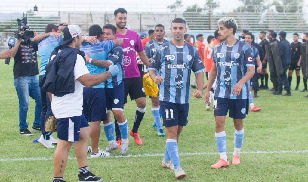 Gimnasia y Tiro de Salta festejó en cancha de Güemes y volvió al Torneo Federal A