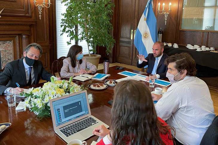 Guzmán señaló «avances importantes» con el FMI