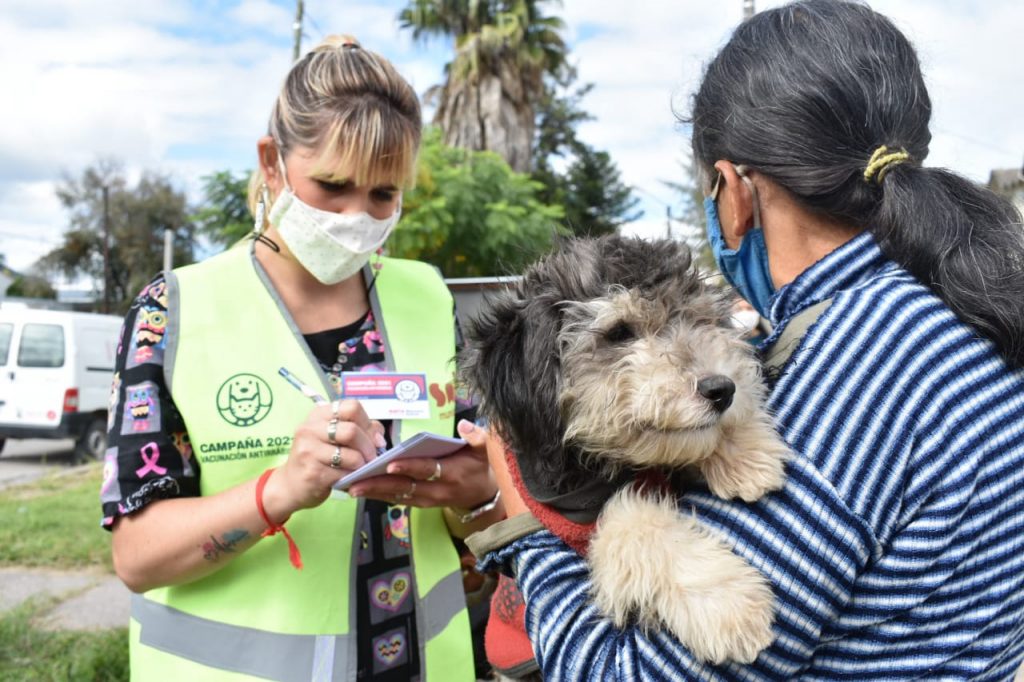 Esta semana la Campaña de Vacunación Antirrábica se focaliza en barrio Parque Belgrano