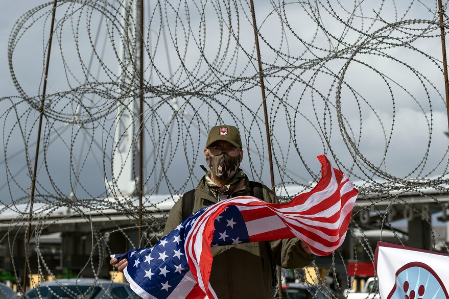 Estados Unidos negocia el cierre de las fronteras de otros países para frenar la migración