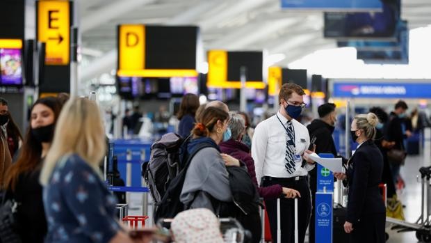 Nuevas restricciones: las aerolíneas ya anunciaron reprogramaciones y cancelaciones de vuelos