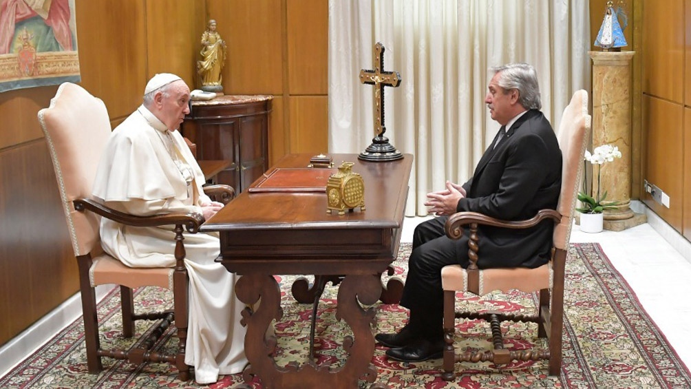 El papa Francisco recibió a Alberto Fernández en el Vaticano, en una audiencia privada que duró 35 minutos