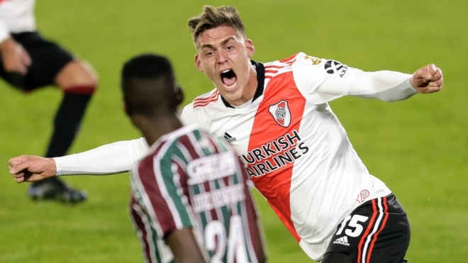 River sufrió y perdió con Fluminense, pero se clasificó gracias a Junior