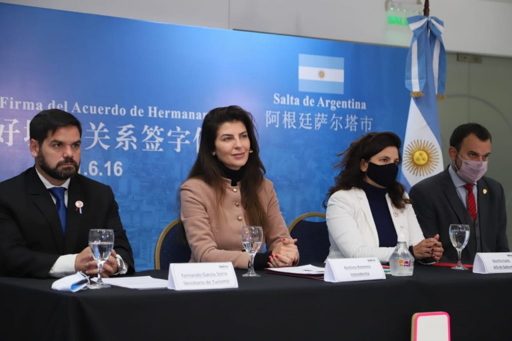 Convenio Internacional: La Intendenta Bettina Romero acordó un hermanamiento con una ciudad de China