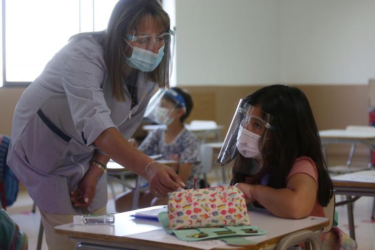 Docentes provinciales pueden vacunarse sin turno previo en cualquier Centro de Salud