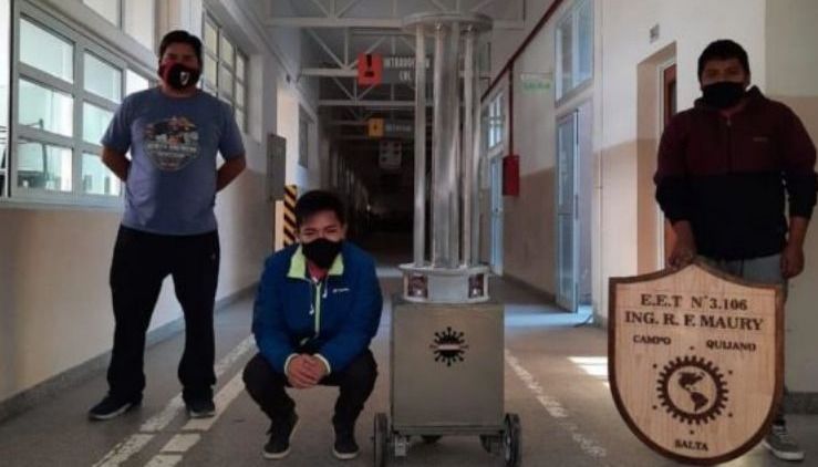 Lanzan al mercado el robot sanitizante creado por alumnos de la técnica de Quijano