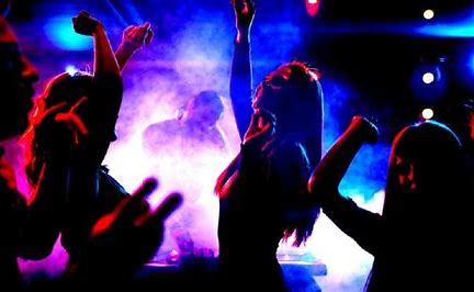 Boliches piden abrir como confiterías «bailables»