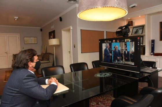 El gobernador Sáenz acompañó la asunción de los ministros de Defensa y Desarrollo Social.