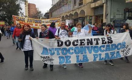 Docentes Autoconvocados de la Plaza decidieron suspender el paro