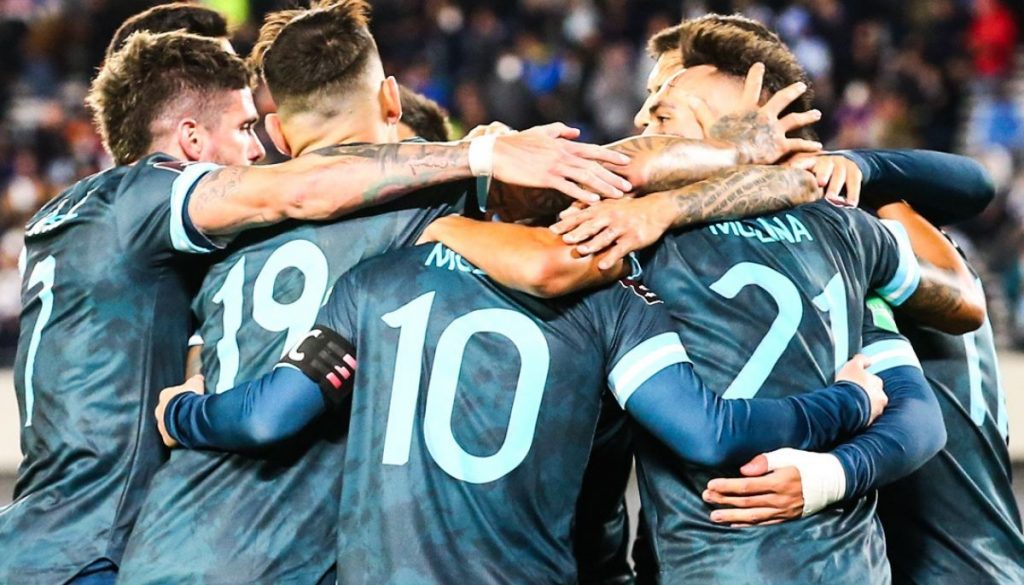 La Selección Argentina derrotó a Perú y sigue firme en las Eliminatorias Sudamericanas