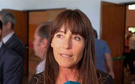 Verónica Figueroa se iría a fines de este mes de Desarrollo Social