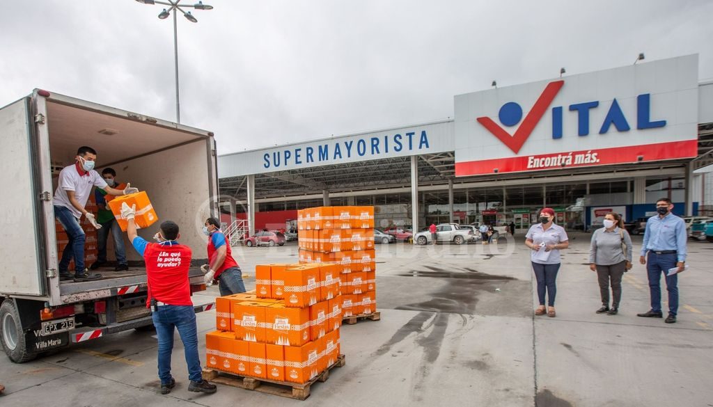 Vital donó 1.000 cajas navideñas para comedores salteños