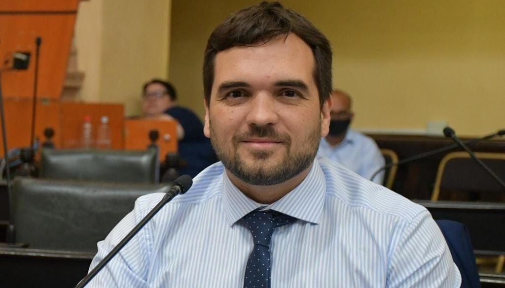 Senadores piden respuestas al Pami