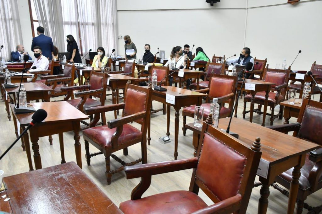 Concejales oficialistas abandonaron el recinto y no pudo tratarse el Presupuesto Municipal