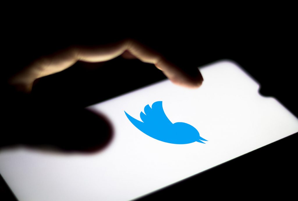 Twitter prohíbe publicar fotos o videos de personas sin consentimiento