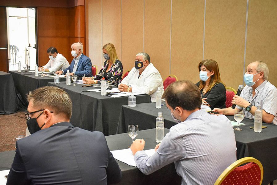 Por 14 días se suspenden los eventos masivos de más mil personas