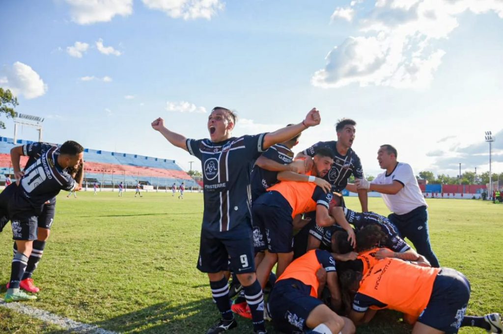Ganó Juventud y ascendió al Federal A