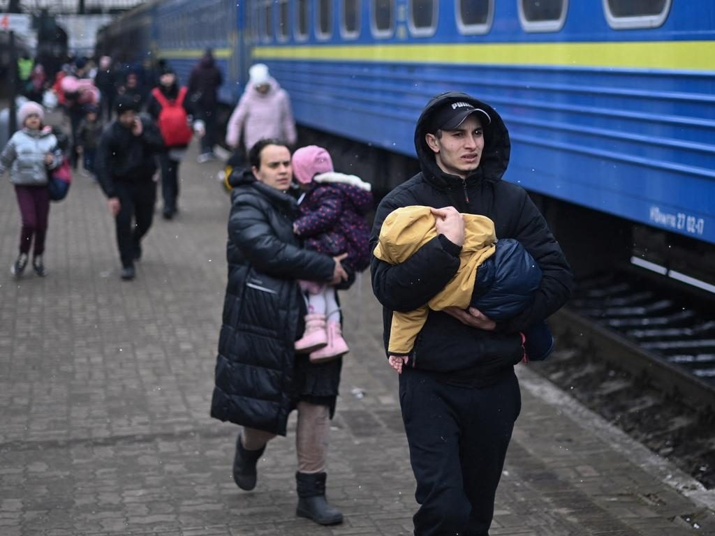 Argentina les dará visa humanitaria a los migrantes ucranianos y a sus familiares