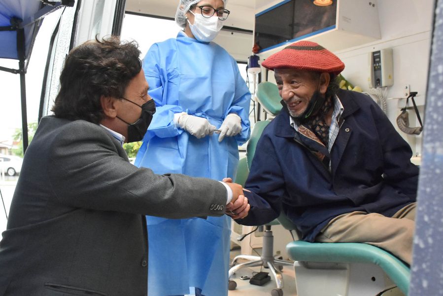 Sáenz participó del inicio en Campo Quijano del operativo de asistencia integral a personas mayores