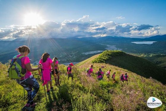 Mujeres de todo el país corren en el Berkana Woman’s Trail Camp
