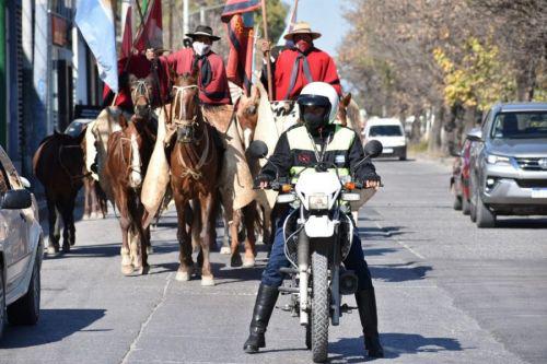 Con la cabalgata a la Horqueta, inician los actos para recordar a Güemes