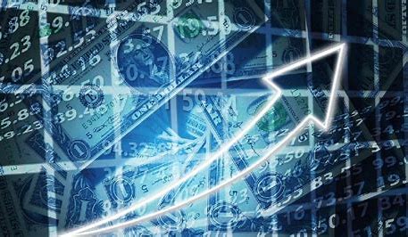 El dólar blue voló y hay expectativa sobre próximos aumentos: ¿por qué subió tanto?