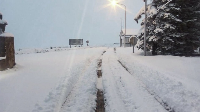 El intenso temporal de nieve provocó el cierre de los pasos fronterizos a Chile