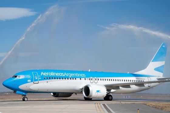 Llegó el primer vuelo directo desde Bariloche