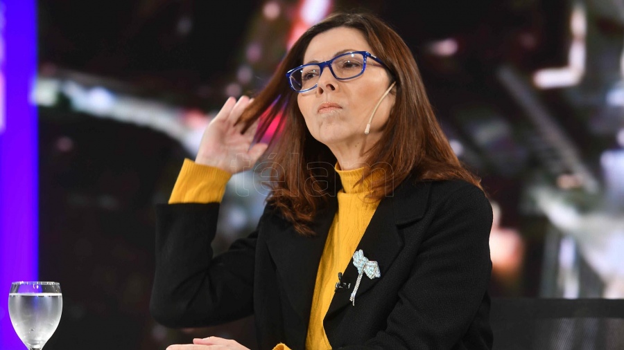 Oficializan la prohibición de designaciones y contrataciones en el sector público