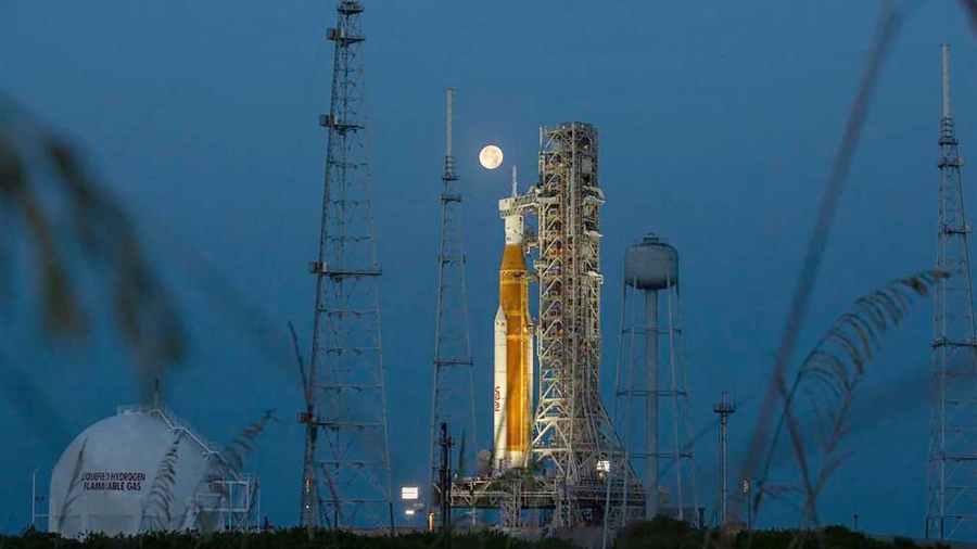 Se lanza a la Luna el cohete más poderoso de la NASA