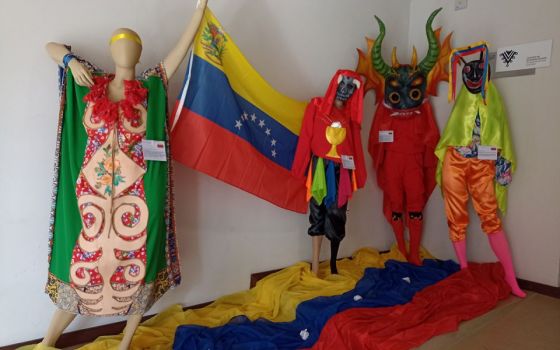 Se realizó la Expo Raíces en el Mercado Artesanal de Salta