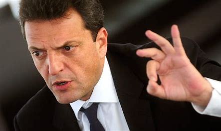 Sergio Massa prepara un nuevo paquete de medidas para contener la inflación y sostener el precio del dólar