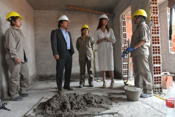 Sáenz destacó la incorporación de mujeres constructoras en la obra pública provincial